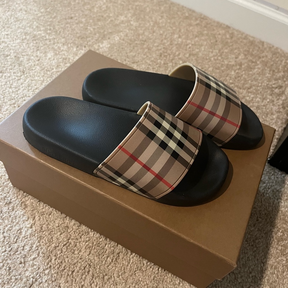 Burberry slides